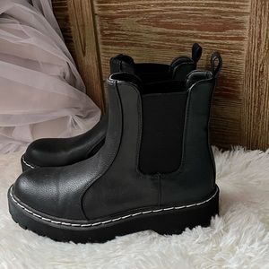 New chelsea boots